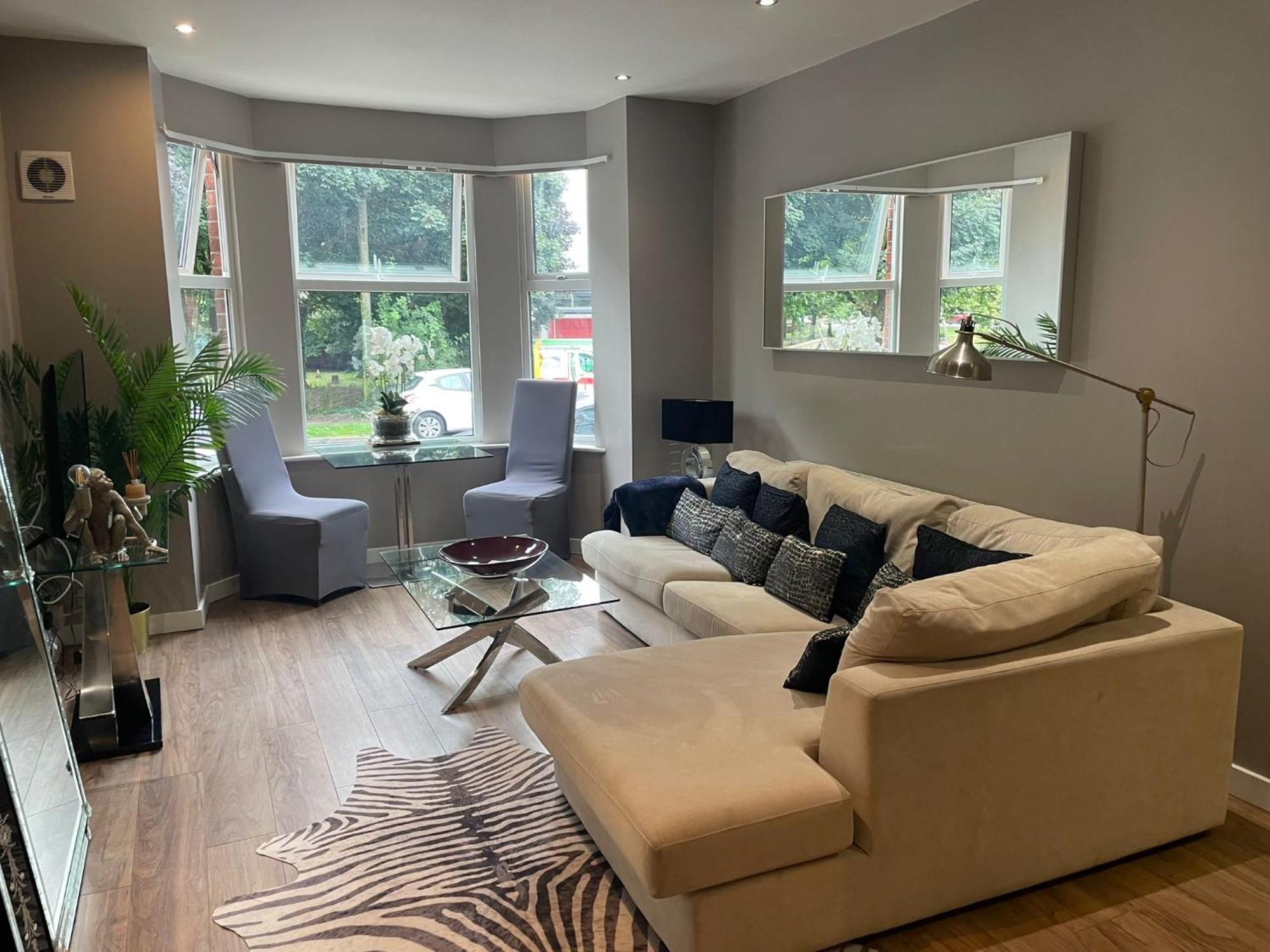 Spacious Central 2Bed Apartment Wilmslow Luaran gambar